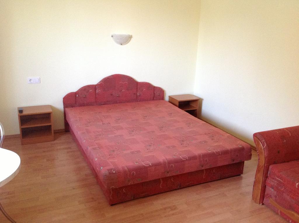 Majnar Villa Apartmanhaz Bogács Zimmer foto